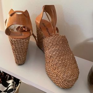 Robert Clergerie Ulot 7.5 platform wrap around shoes